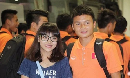 Chuyện tình tuổi teen của tiền vệ U19 Việt Nam