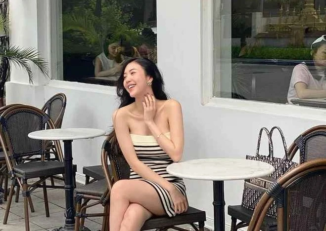 Sửa điểm này trên gương mặt, cựu nữ tiếp viên hàng không ân hận