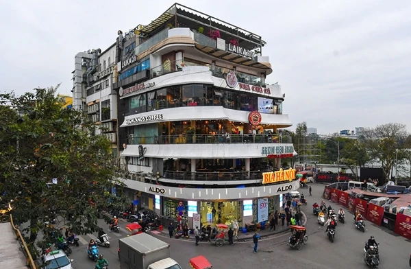 Kiến trúc lạ mắt của tòa nhà “Hàm cá mập” sắp bị phá dỡ 