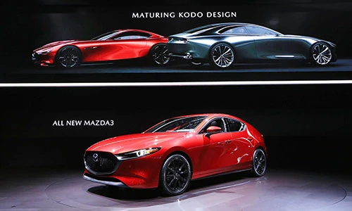 Mazda3 2019 giá từ 525 triệu đồng "đấu" Toyota Corolla tại Mỹ