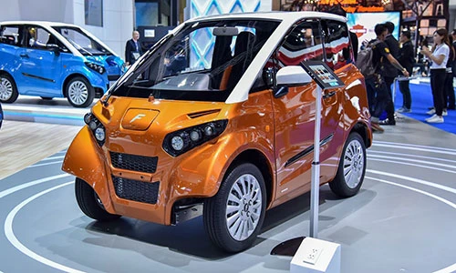 Ô tô điện “biết bơi” giá 250 triệu sắp về Việt Nam