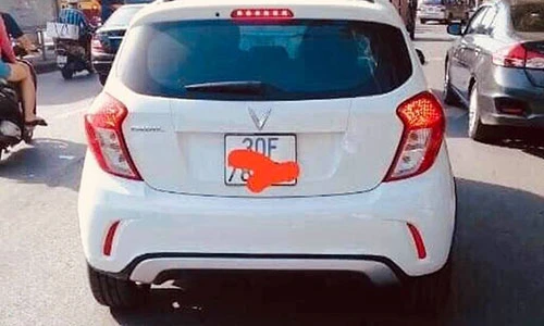 Xe Vinfast Fadil đầu tiên được sơn cản sau ở Hà Nội