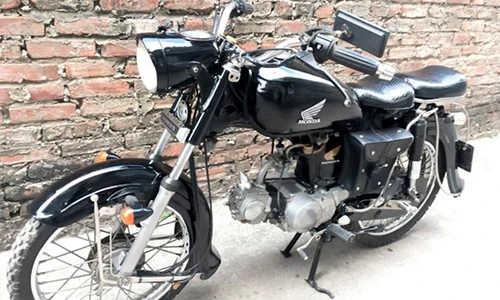 Honda 67 độ môtô hoài cổ giá 18 triệu tại Việt Nam