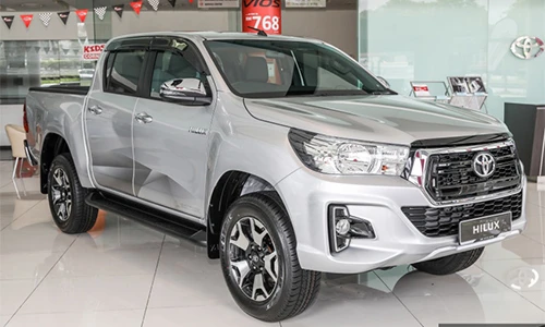 Chi tiết xe Toyota Hilux 2018 giá 694 triệu đồng tại Malaysia