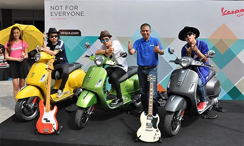 Xe ga Vespa GTS Super 300 Việt Nam giá 157 triệu tại Malaysia