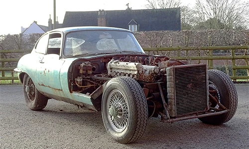 Đống sắt vụn Jaguar đời 1965 có giá hơn 1,3 tỷ đồng