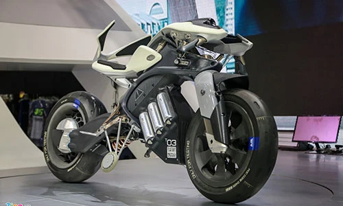 Xe môtô tự nhận diện chủ nhân Yamaha Motoroid