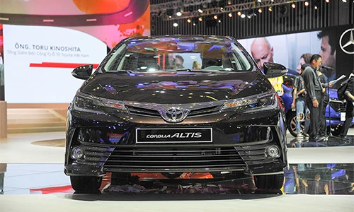 Toyota Corolla Altis tại Việt Nam “dính lỗi” giảm sóc sau