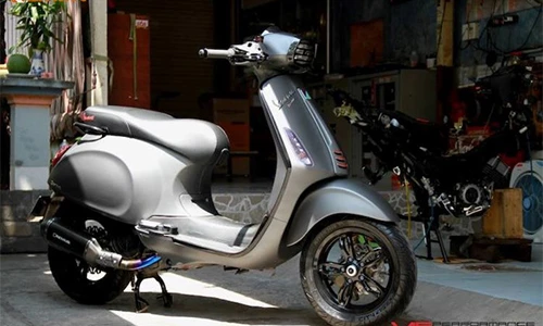 Xe ga Piaggio Vespa Sprint độ "siêu chất" ở Sài Gòn