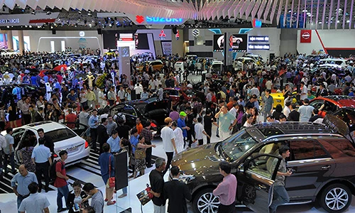 Hơn 28000 xe ôtô đến tay người dùng Việt tháng 11/2016