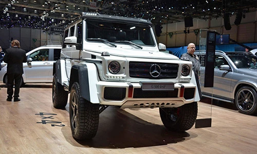 “Ảnh sống” siêu chiến binh Mercedes-Benz G500 4x4²