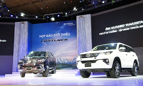 Toyota Fortuner 2017 “chốt giá” từ 981 triệu tại Việt Nam