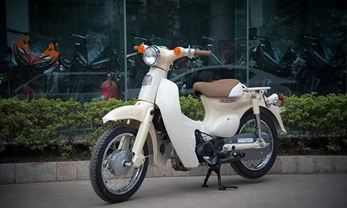 Cận cảnh Honda Cub 50 FI mới giá hơn 80 triệu tại VN