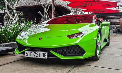 Siêu xe Lamborghini Huracan 13 tỷ về Quảng Bình "ăn Tết"