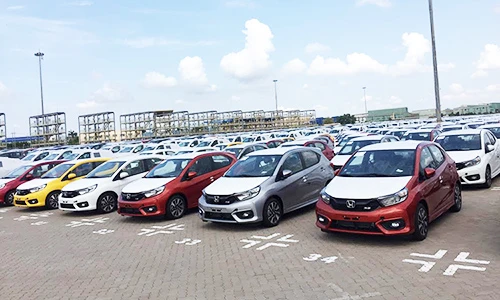 “Soi” hàng trăm xe giá rẻ Honda Brio 2019 tới VN