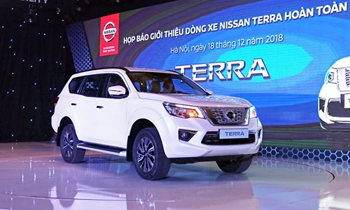 SUV Nissan Terra tiếp tục giảm 28 triệu tại Việt Nam