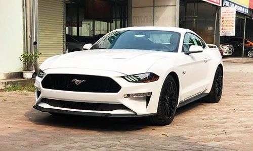 Ford Mustang GT 2019 "chào hàng" giá 4,4 tỷ ở Hà Nội