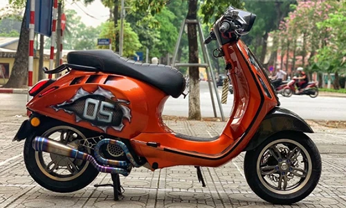 Dân chơi Hà thành chi trăm triệu độ xe ga Vespa Sprint
