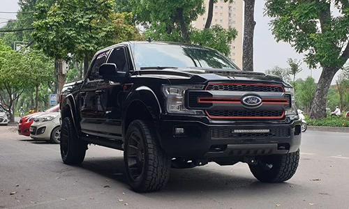 "Soi" Ford F-150 Harley-Davidson tại Việt Nam giá 7 tỷ đồng 