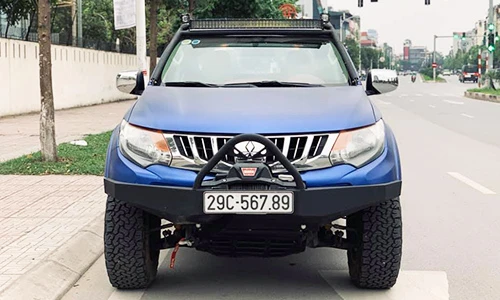 Mitsubishi Triton 2015 “biển khủng” giá gần 1 tỷ tại Hà Nội 