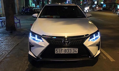 Toyota Camry “biến hình” Lexus giá chỉ 35 triệu tại VN 