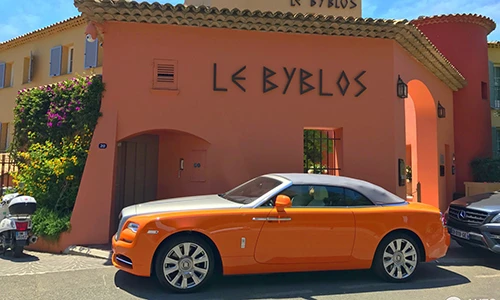 Rolls-Royce Dawn "khoác áo cam" độc nhất Thế giới