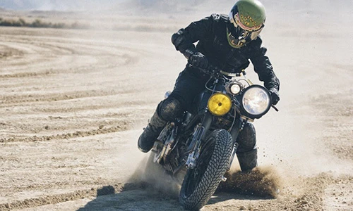 Ducati 900SS 1993 - chiến binh bước ra từ bóng tối