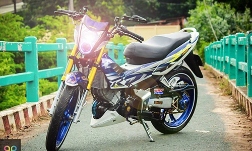 Ngắm xế nổ Honda Sonic lên đủ “đồ chơi” của biker Việt