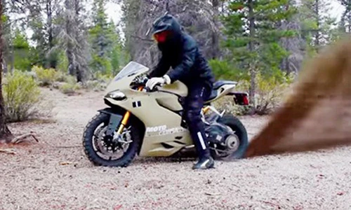 Ngạc nhiên xem sportbike Ducati 1199 Panigale off-road