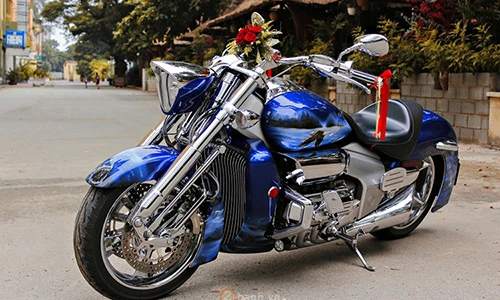 Siêu môtô “khủng, biển độc” Honda Valkyrie Rune 1800 tại VN