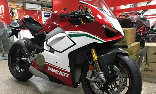 "Đập thùng" siêu môtô Ducati Panigale V4 Speciale tiền tỷ tại Việt Nam