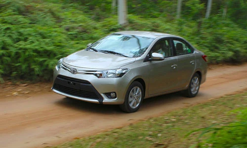 Top 10 xe ôtô bán chạy nhất Việt Nam tháng 3/2018