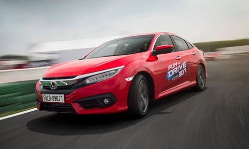 Xe ôtô Honda Civic nhập miễn thuế chưa bán được 1 chiếc