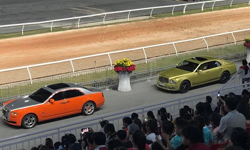 Dũng "Lò Vôi" khoe xe sang Bentley và Rolls-Royce hơn 65 tỷ