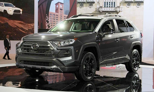 Toyota giới thiệu mẫu xe crossover RAV4 phiên bản off-road mới