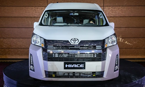 Xe Van Toyota Hiace 2019 mới "chốt giá" từ 874 triệu đồng