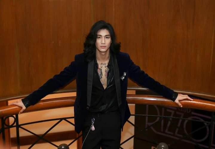 Quý tử nhà tài phiệt Myanmar đã soái lại yêu động vật: Làm người mẫu chỉ vì "đam mê"