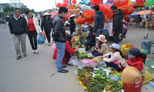 4 phiên chợ kỳ dị nhất dịp đầu năm