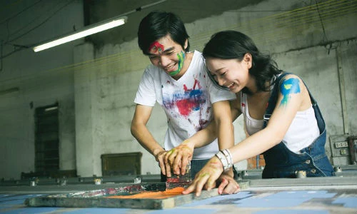 Bộ ảnh cưới “Đời bươn chải” của cặp đôi Sài thành