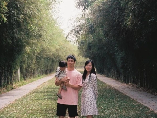 Cưới 2 năm, cuộc sống vợ chồng Công Phượng có gì thay đổi?