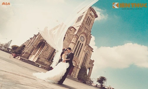 Chuyện tình qua mạng chat Yahoo của cặp đôi Miêu và Sói