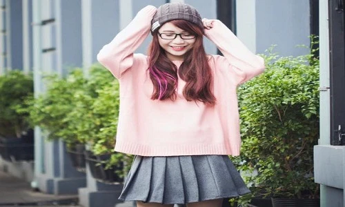 Vlogger 9X dễ thương mới nổi khiến dân mạng "phải lòng"