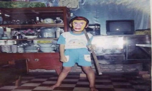 Dân mạng khoe ảnh thuở bé, xem xong ai cũng phải bất ngờ