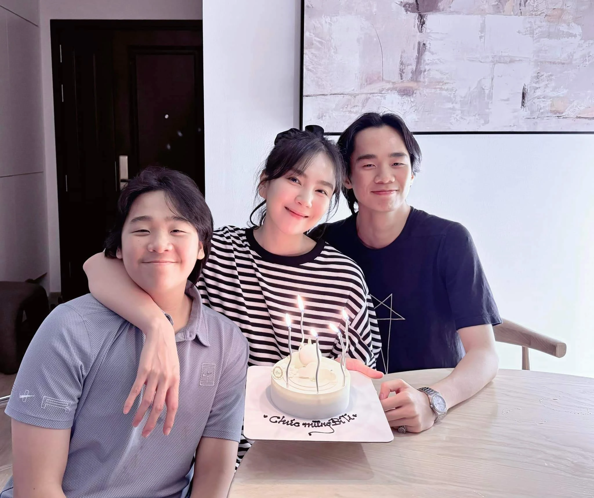 Hậu ly hôn, Mai Ngọc tiếp vị khách đặc biệt ở nhà riêng 