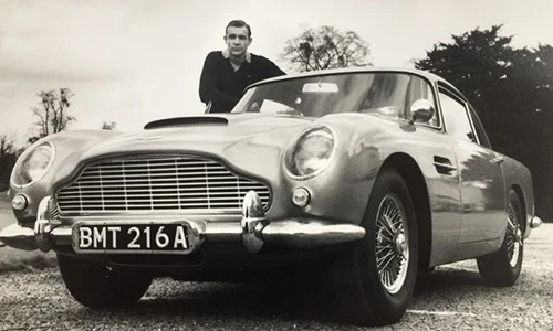 Aston Martin DB5 "hàng dựng" của 007 cao nhất 13,9 tỷ đồng