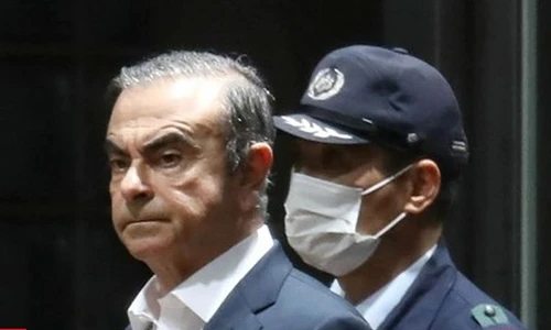 Lộ diện những khoản chi đáng ngờ của cựu chủ tịch Nissan