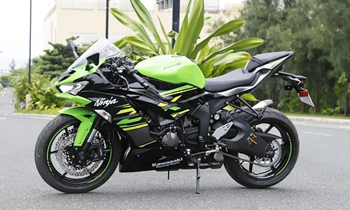 Kawasaki ZX-6R mới giá 299 triệu tại châu Âu về Việt Nam