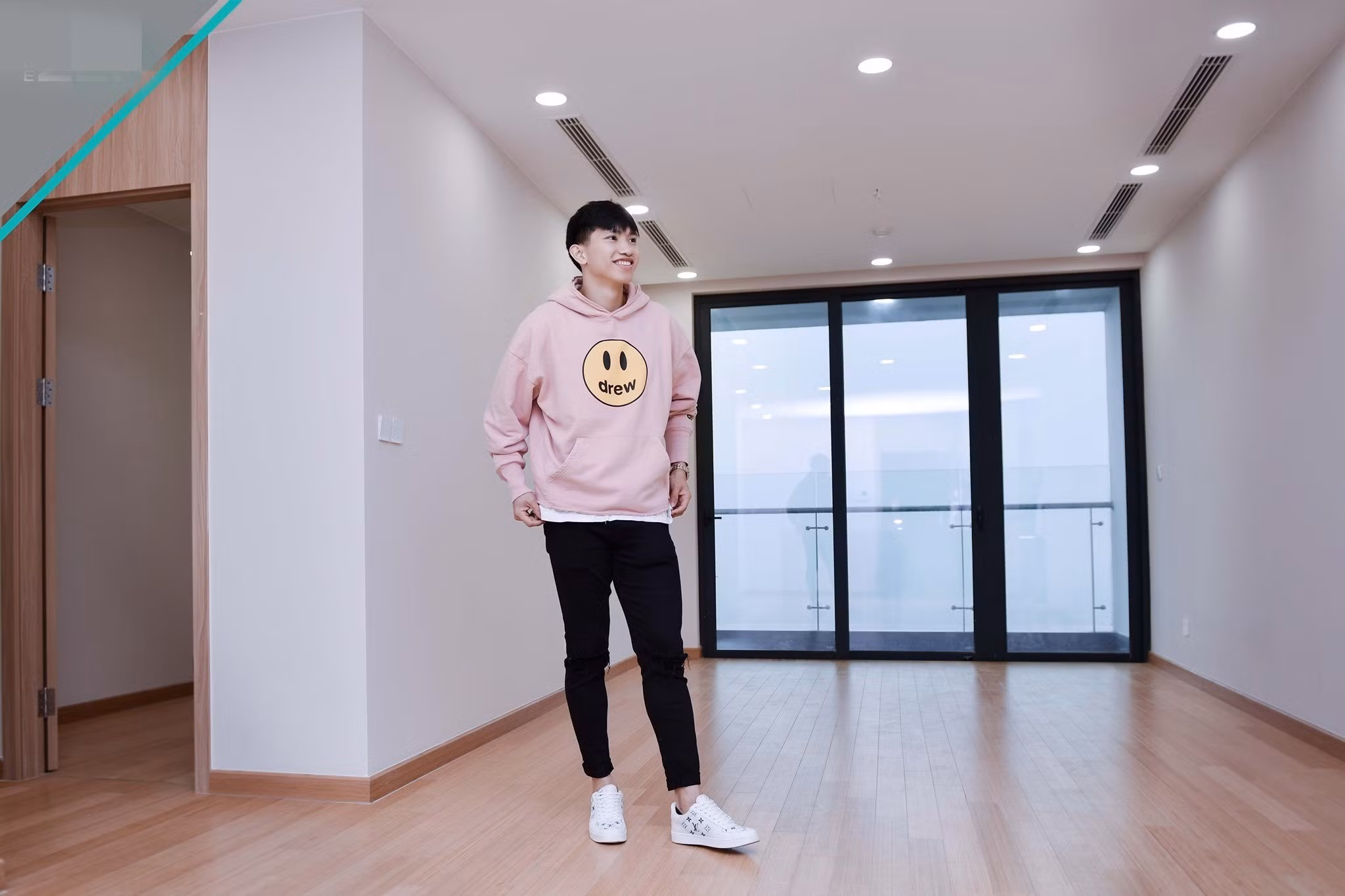 Hé lộ căn chung cư cao cấp 5 tỷ Đoàn Văn Hậu vừa tậu