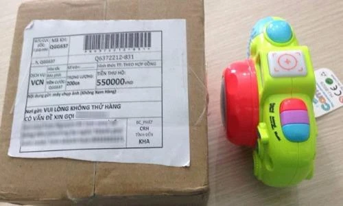 Mua máy ảnh Hàn Quốc trên mạng, chị em bức xúc vì bị lừa đau