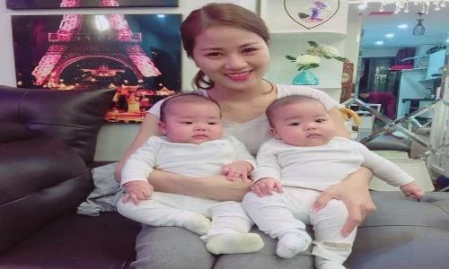 Dành cả thanh xuân để chửa đẻ, mẹ bỉm sữa vẫn xinh đẹp